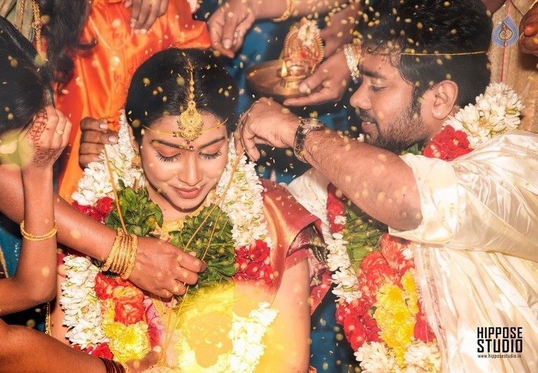 Actress Satna Titus Wedding Photos - 3 / 3 photos