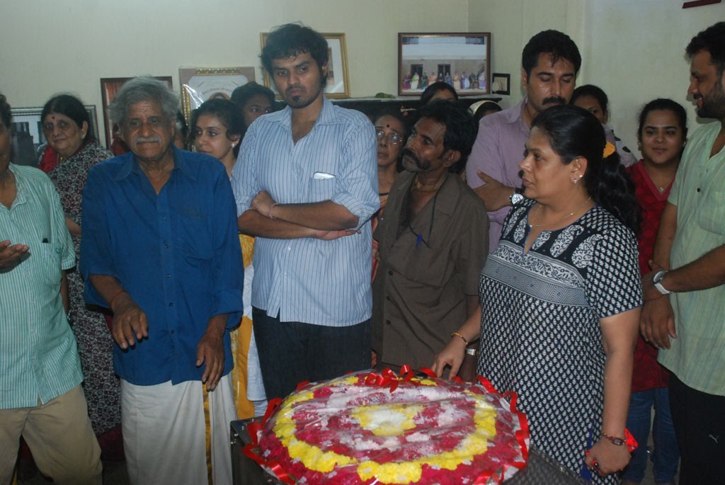 Actress Sukumari Condolences Photos - 19 / 72 photos