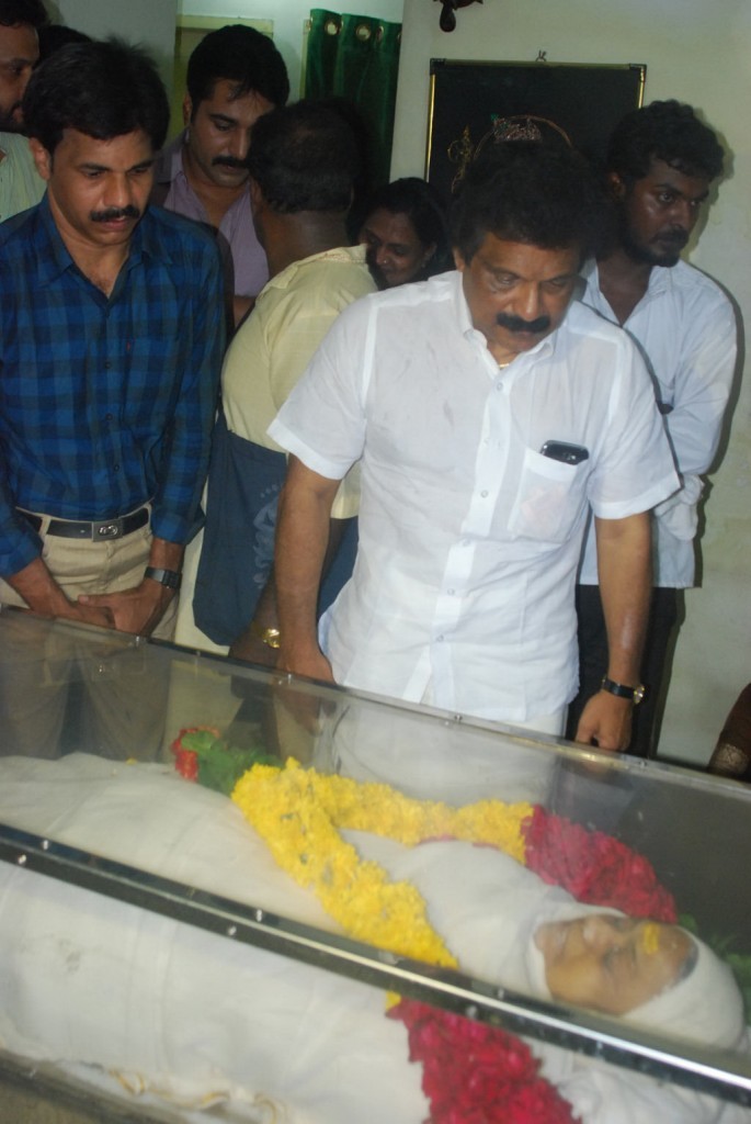 Actress Sukumari Condolences Photos - 68 / 72 photos