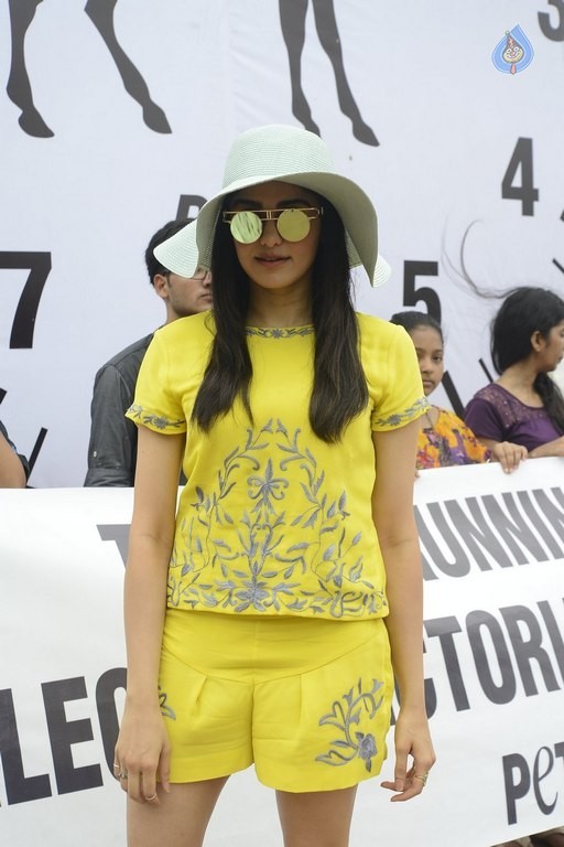 Adah Sharma at PETA Event - 14 / 18 photos