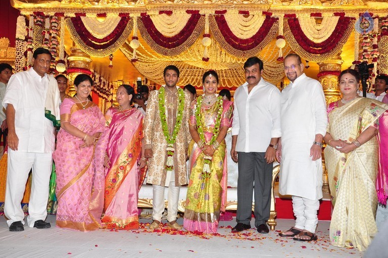 Adiseshagiri Rao Son Wedding Photos 2 - 25 / 128 photos