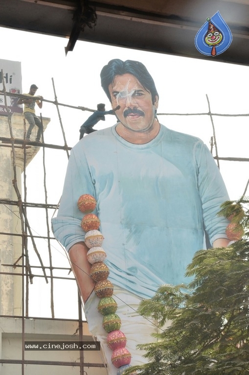Agnyaathavaasi Theater Coverage Photos - 9 / 9 photos