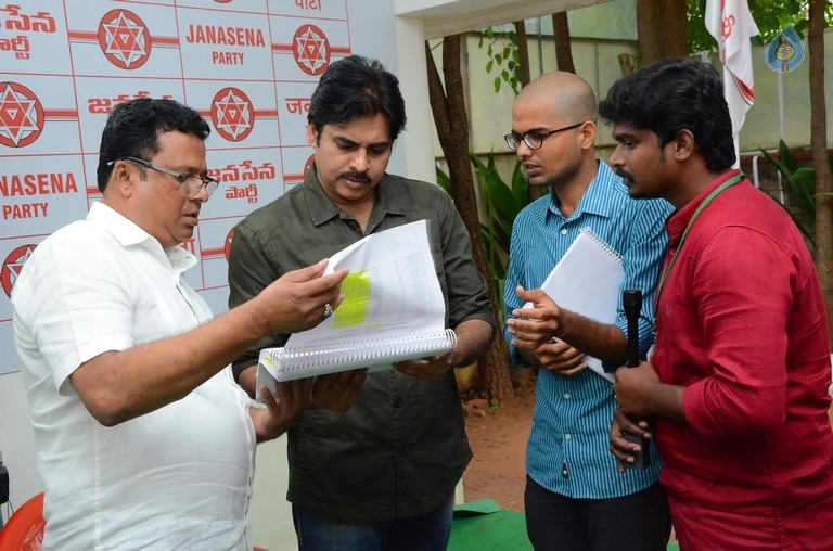 AGRI BSC Students Meets Pawan Kalyan - 4 / 21 photos