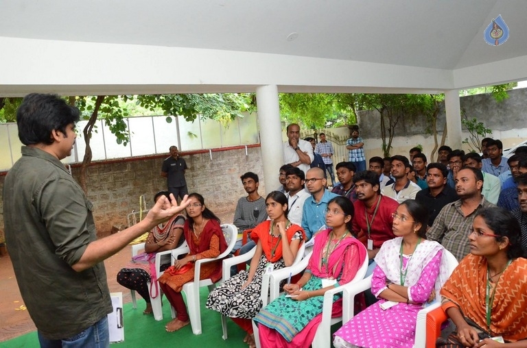 AGRI BSC Students Meets Pawan Kalyan - 15 / 21 photos