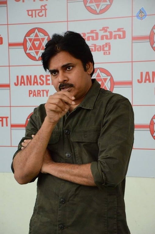 AGRI BSC Students Meets Pawan Kalyan - 16 / 21 photos