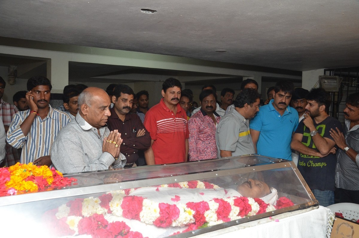 Ahuti Prasad Condolences Photos - 75 / 129 photos