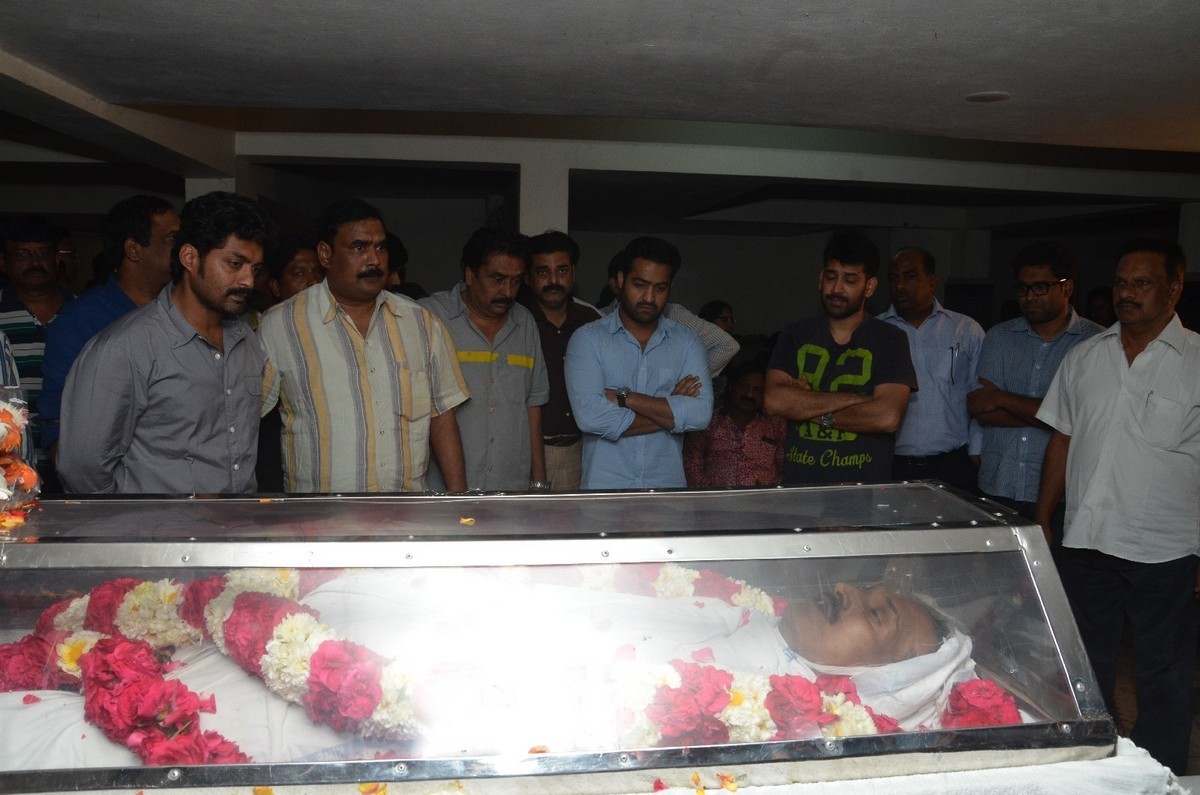 Ahuti Prasad Condolences Photos - 109 / 129 photos