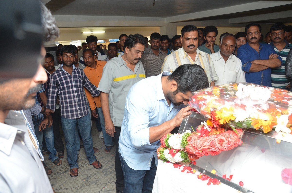 Ahuti Prasad Condolences Photos - 120 / 129 photos