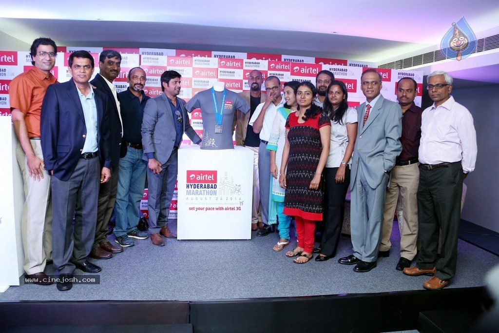 Airtel Hyderabad Marathon 2014 PM - 21 / 37 photos
