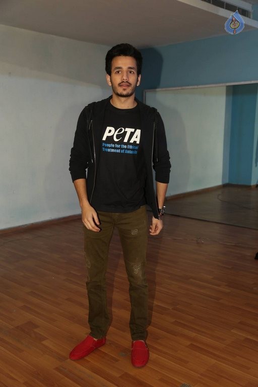 Akhil at PETA Event - 29 / 37 photos