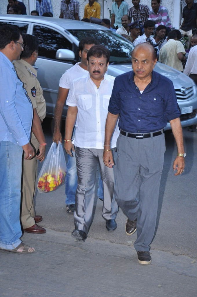 Akkineni Annapurna Condolences-2 - 23 / 114 photos