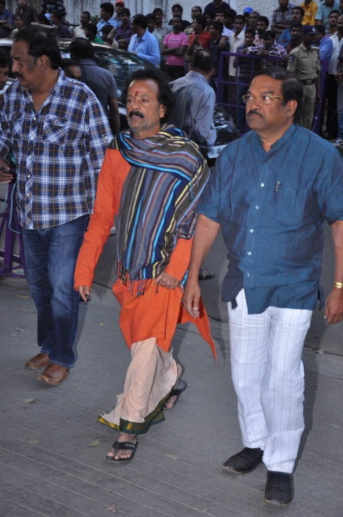 Akkineni Annapurna Condolences-2 - 42 / 114 photos