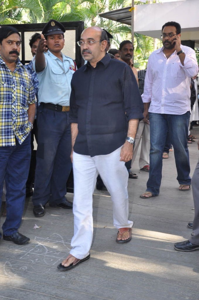 Akkineni Annapurna Condolences-2 - 82 / 114 photos