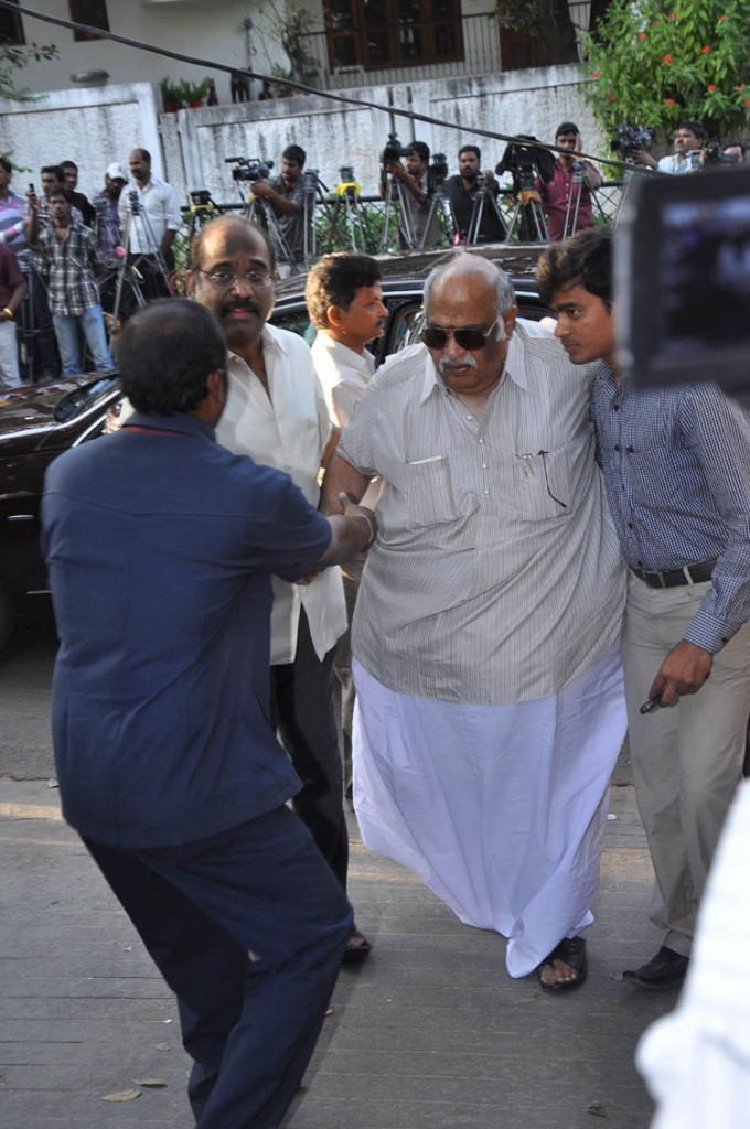 Akkineni Annapurna Condolences-2 - 105 / 114 photos