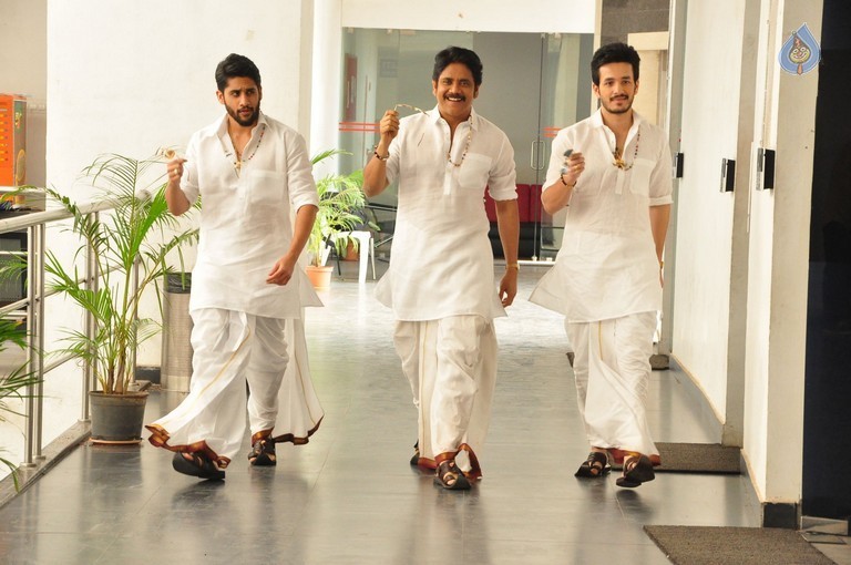 Akkineni Heroes Panche Kattu Photos - 3 / 26 photos