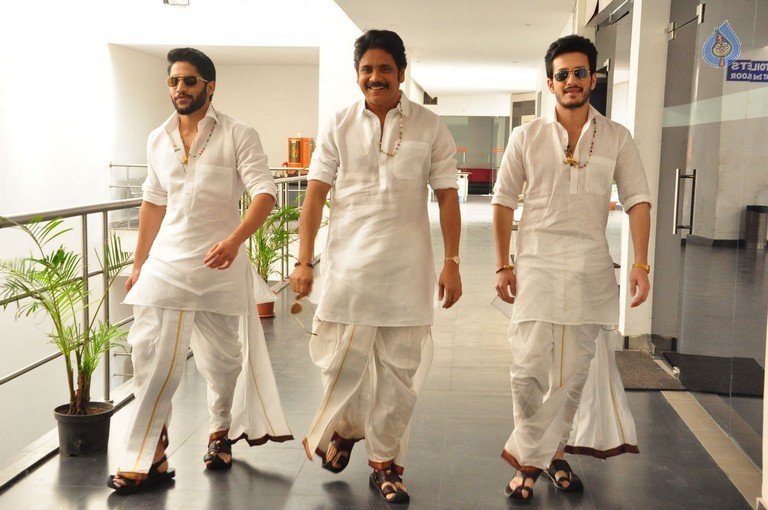 Akkineni Heroes Panche Kattu Photos - 7 / 26 photos