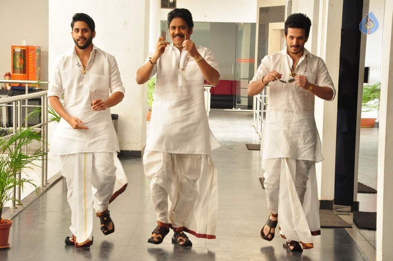 Akkineni Heroes Panche Kattu Photos - 19 / 26 photos