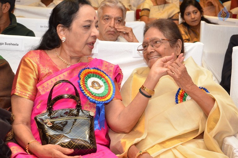 Akkineni International Awards Gala - 45 / 151 photos