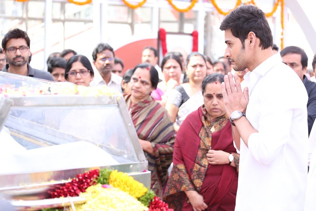 Akkineni Nageswara Rao Condolences Photos 02 - 78 / 211 photos