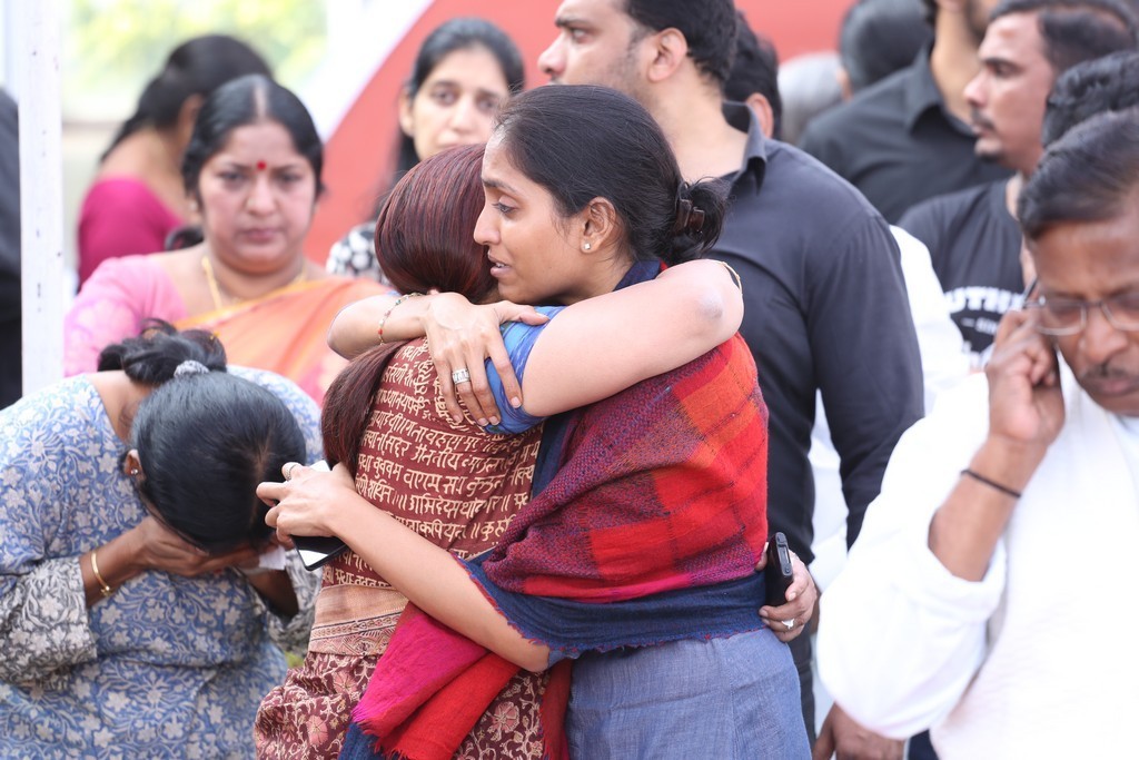 Akkineni Nageswara Rao Condolences Photos 02 - 120 / 211 photos