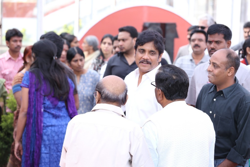 Akkineni Nageswara Rao Condolences Photos 02 - 125 / 211 photos