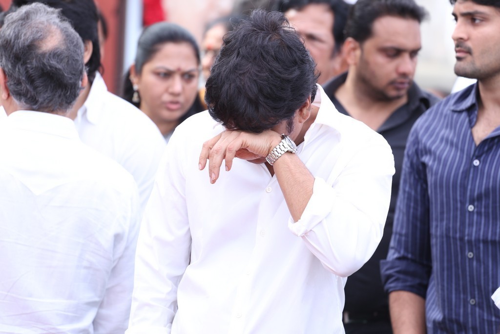 Akkineni Nageswara Rao Condolences Photos 02 - 161 / 211 photos