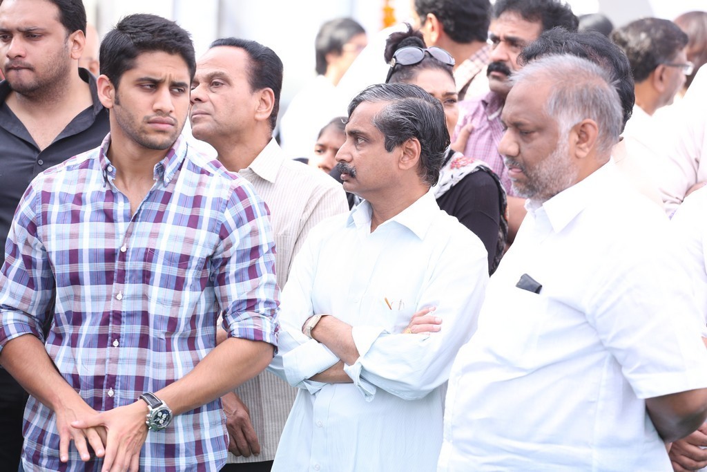 Akkineni Nageswara Rao Condolences Photos 02 - 200 / 211 photos