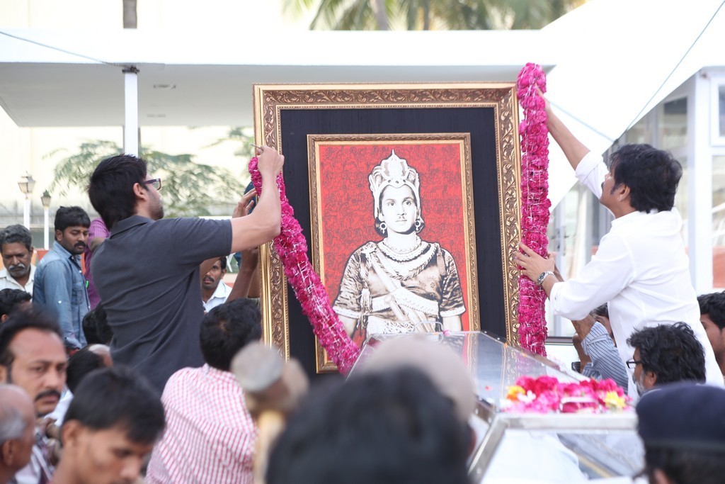 Akkineni Nageswara Rao Condolences Photos - 10 / 450 photos