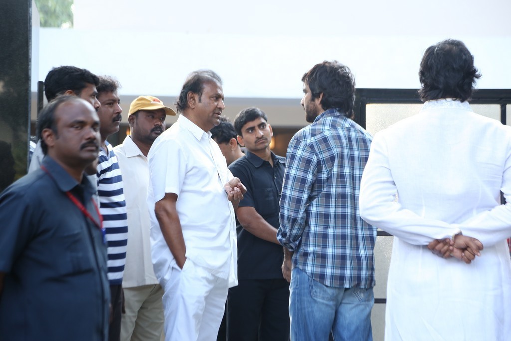 Akkineni Nageswara Rao Condolences Photos - 24 / 450 photos