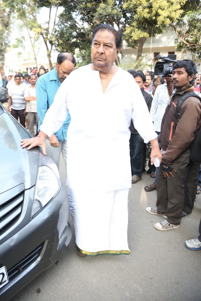 Akkineni Nageswara Rao Condolences Photos - 80 / 450 photos