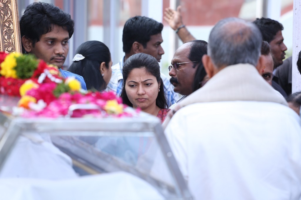Akkineni Nageswara Rao Condolences Photos - 89 / 450 photos