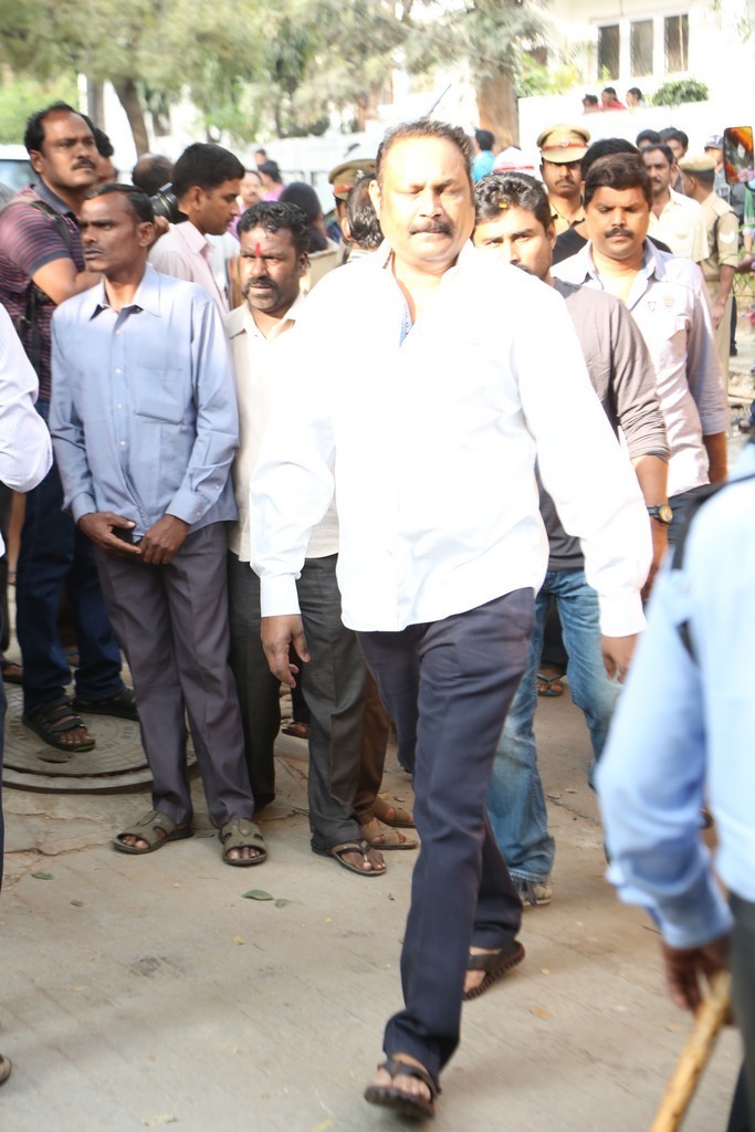 Akkineni Nageswara Rao Condolences Photos - 101 / 450 photos