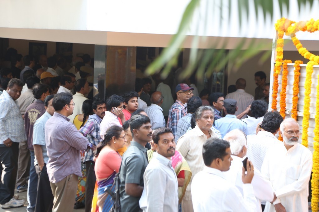 Akkineni Nageswara Rao Condolences Photos - 108 / 450 photos