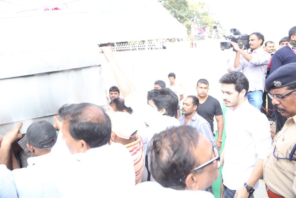 Akkineni Nageswara Rao Condolences Photos - 147 / 450 photos