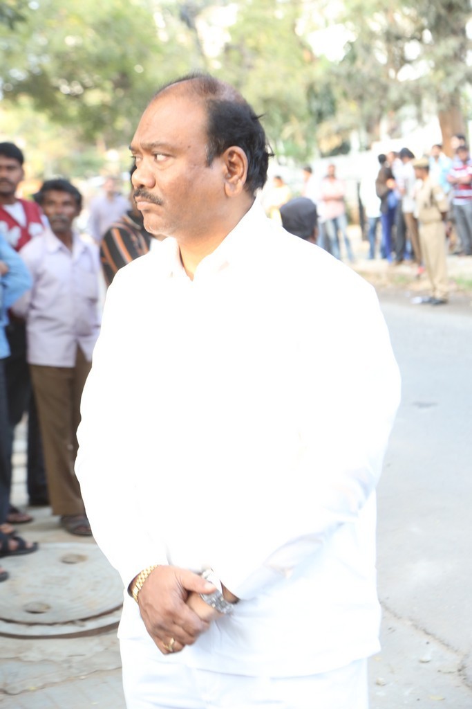 Akkineni Nageswara Rao Condolences Photos - 198 / 450 photos