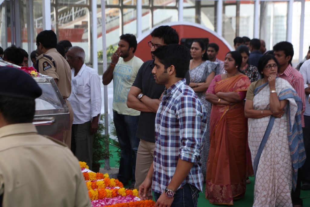 Akkineni Nageswara Rao Condolences Photos - 206 / 450 photos