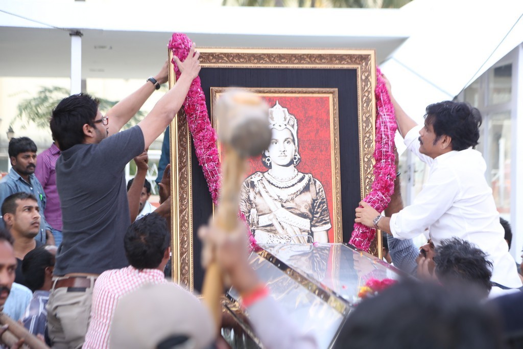 Akkineni Nageswara Rao Condolences Photos - 249 / 450 photos