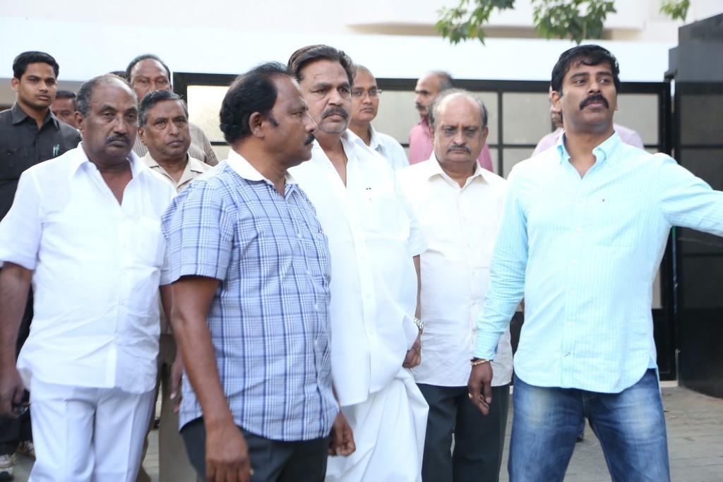 Akkineni Nageswara Rao Condolences Photos - 297 / 450 photos