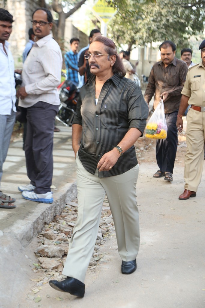 Akkineni Nageswara Rao Condolences Photos - 299 / 450 photos