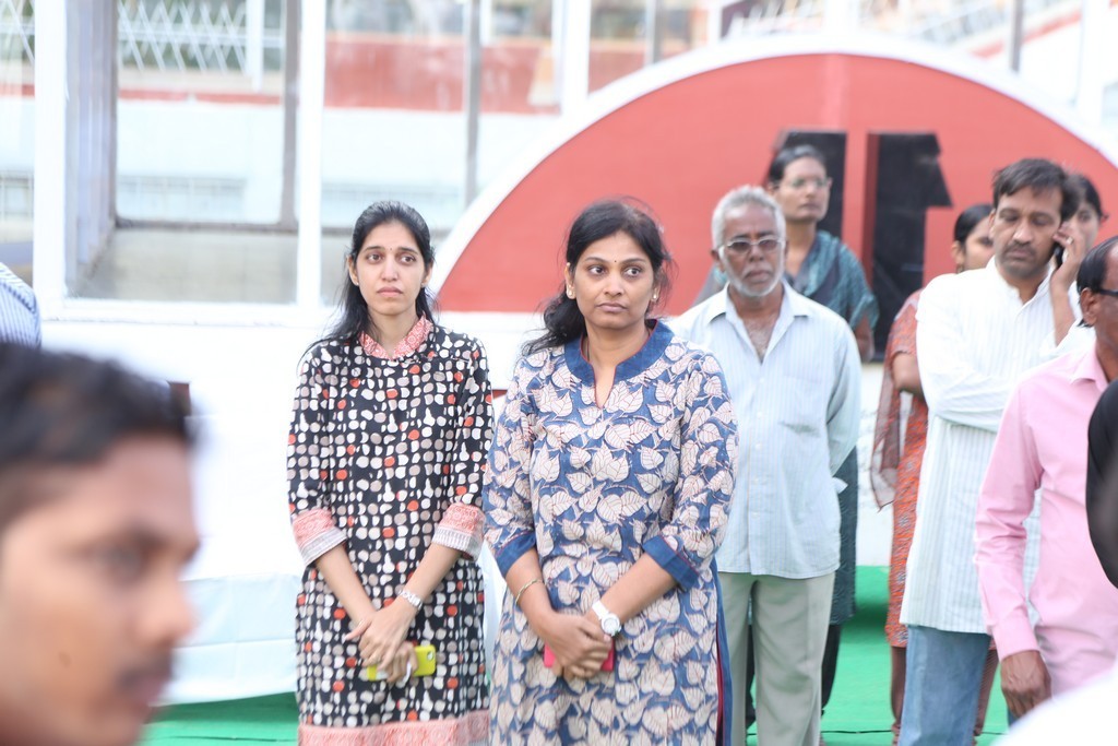 Akkineni Nageswara Rao Condolences Photos - 333 / 450 photos