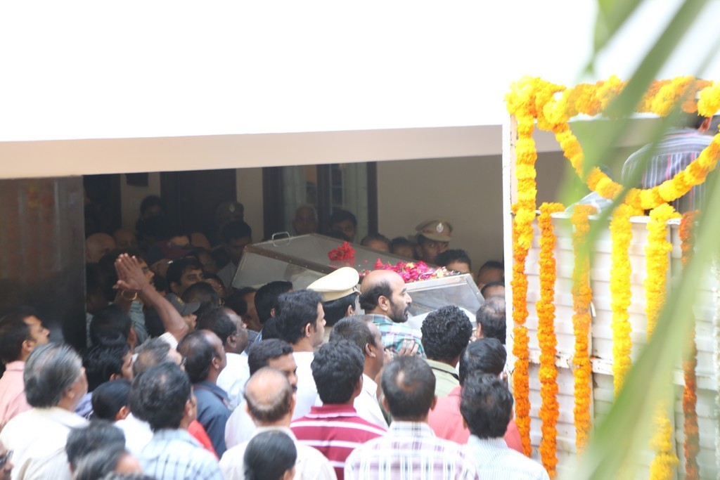 Akkineni Nageswara Rao Condolences Photos - 359 / 450 photos