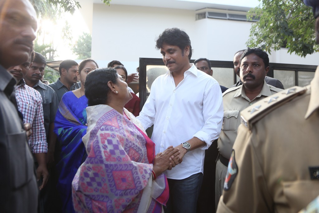 Akkineni Nageswara Rao Condolences Photos - 385 / 450 photos