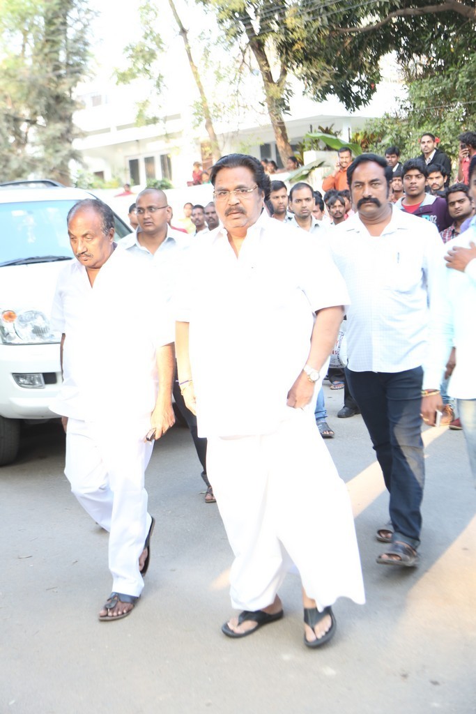 Akkineni Nageswara Rao Condolences Photos - 411 / 450 photos