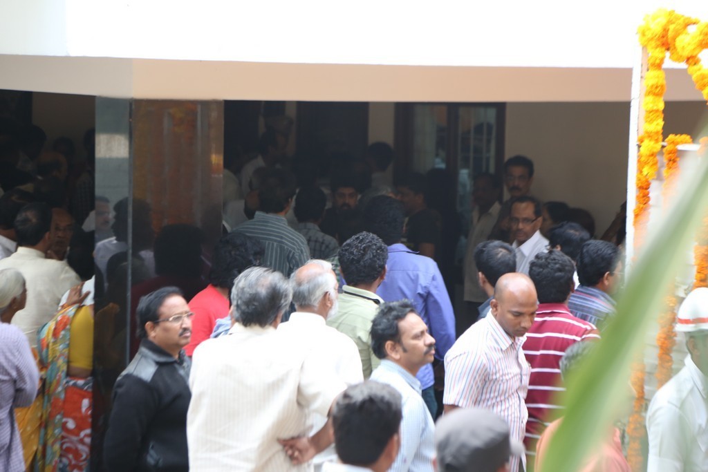 Akkineni Nageswara Rao Condolences Photos - 419 / 450 photos