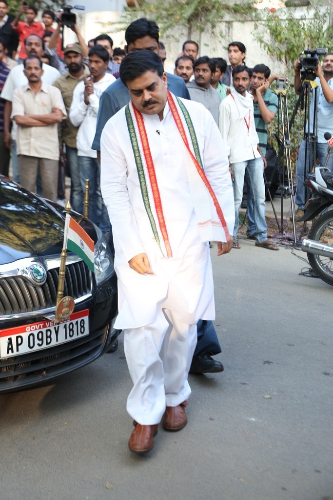 Akkineni Nageswara Rao Condolences Photos - 446 / 450 photos