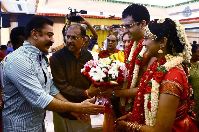 Akshay and Sowmiya Wedding Photos - 3 / 7 photos
