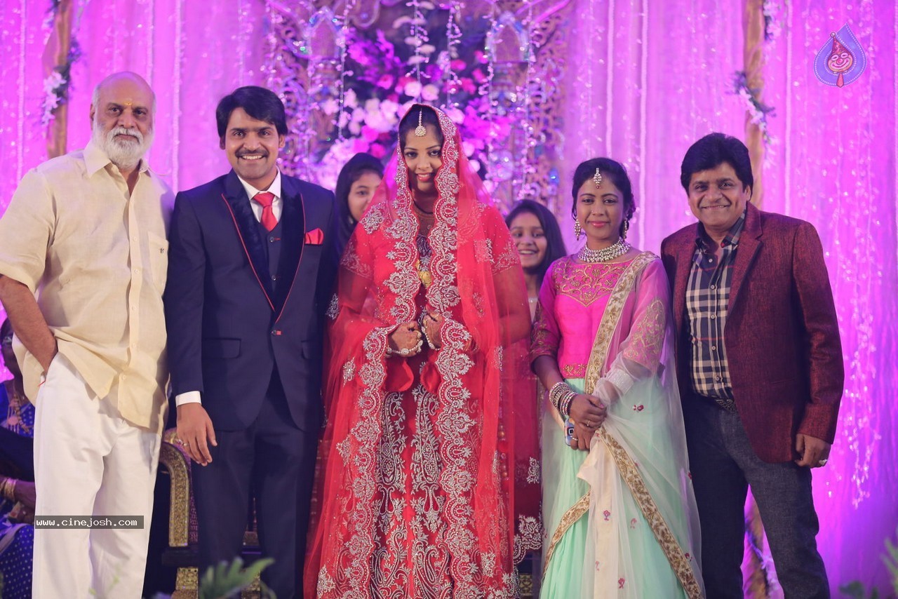 Celebs at Ali Brother Khayum Wedding Reception 01 - 12 / 19 photos