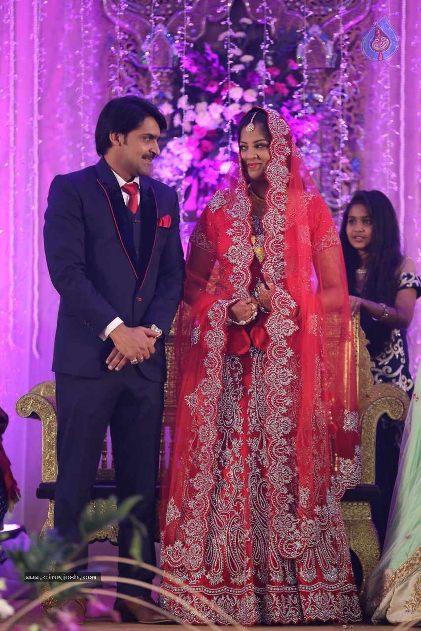 Celebs at Ali Brother Khayum Wedding Reception 01 - 18 / 19 photos