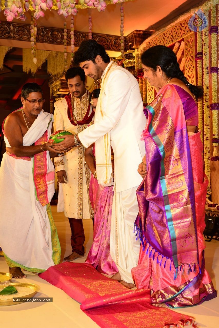 Allari Naresh Wedding Photos 01 - 17 / 51 photos