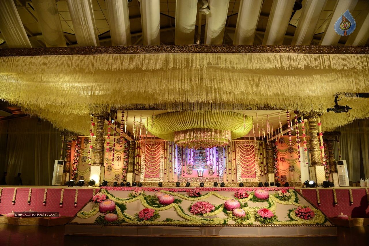 Allari Naresh Wedding Photos 01 - 27 / 51 photos